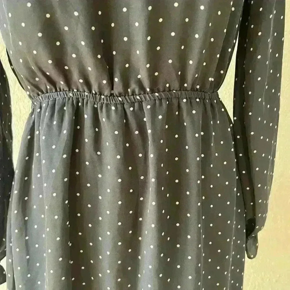 H&M  Polka Dotted Mini Dress - Picture 5 of 15